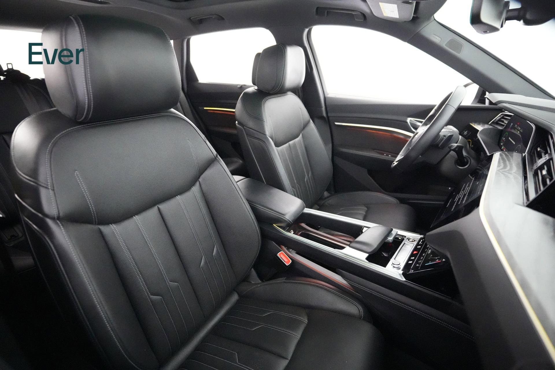 Used 2023 Audi e-tron Chronos image 23