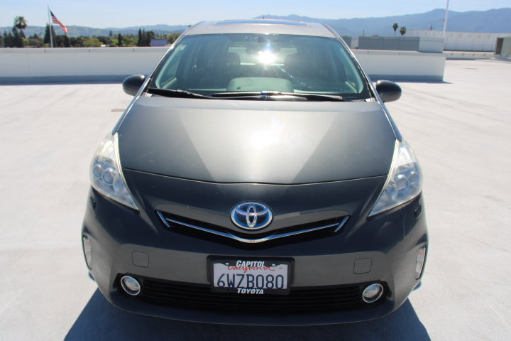 Used 2012 Toyota Prius V Five image 8