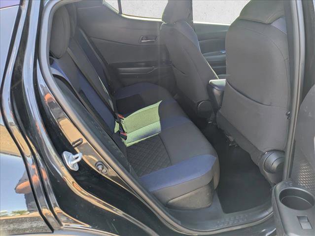 Used 2021 Toyota C-HR XLE FWD image 17