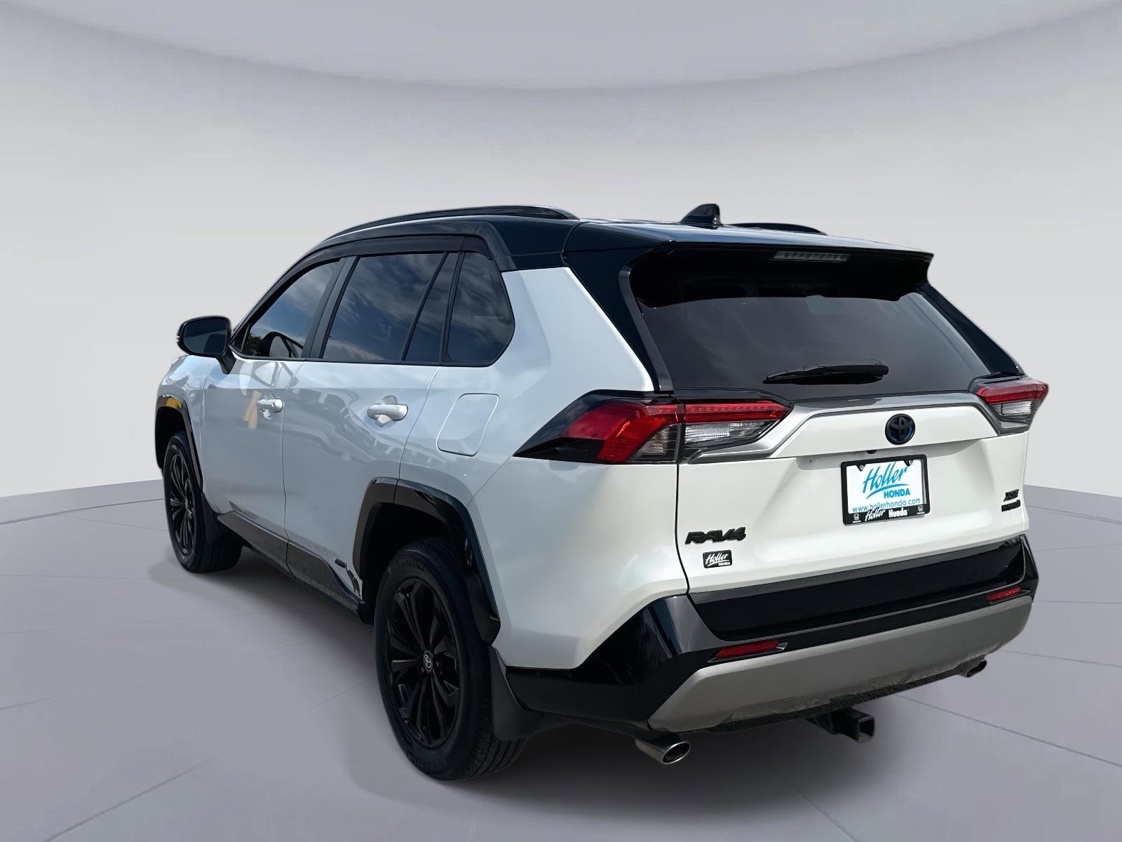 Used 2022 Toyota RAV4 XSE w/ XSE Grade Weather Package image 6