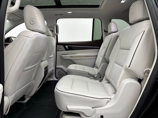 New 2026 Buick Enclave Avenir image 44