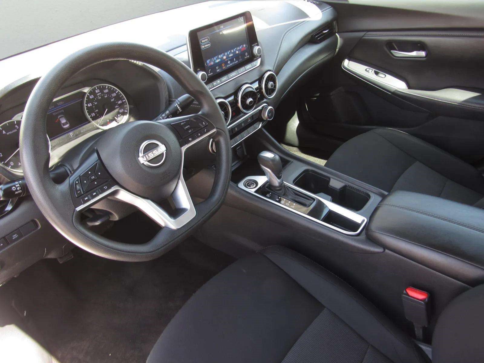 Used 2024 Nissan Sentra SV FWD image 14