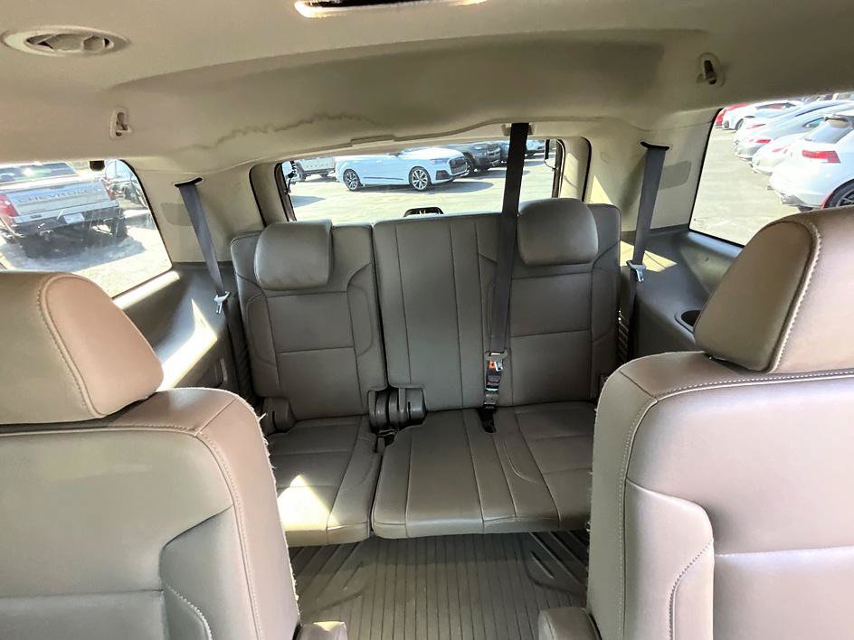 Used 2019 Chevrolet Tahoe LT w/ Luxury Package AWD/4WD image 37