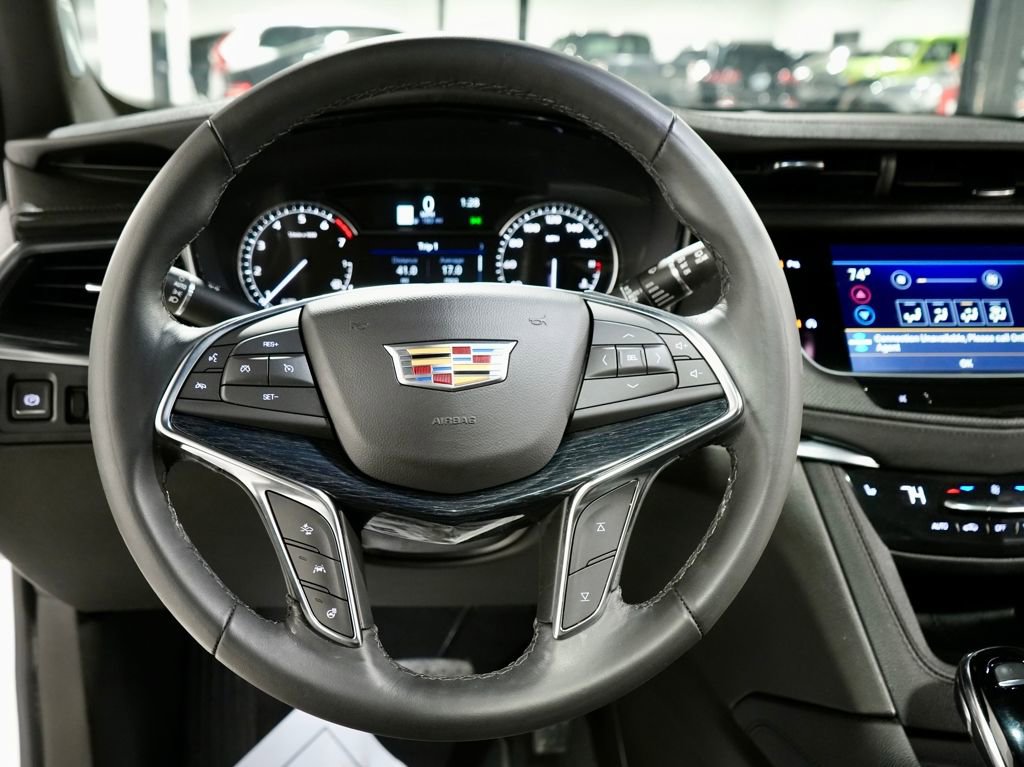 Used 2024 Cadillac XT5 Premium Luxury image 17