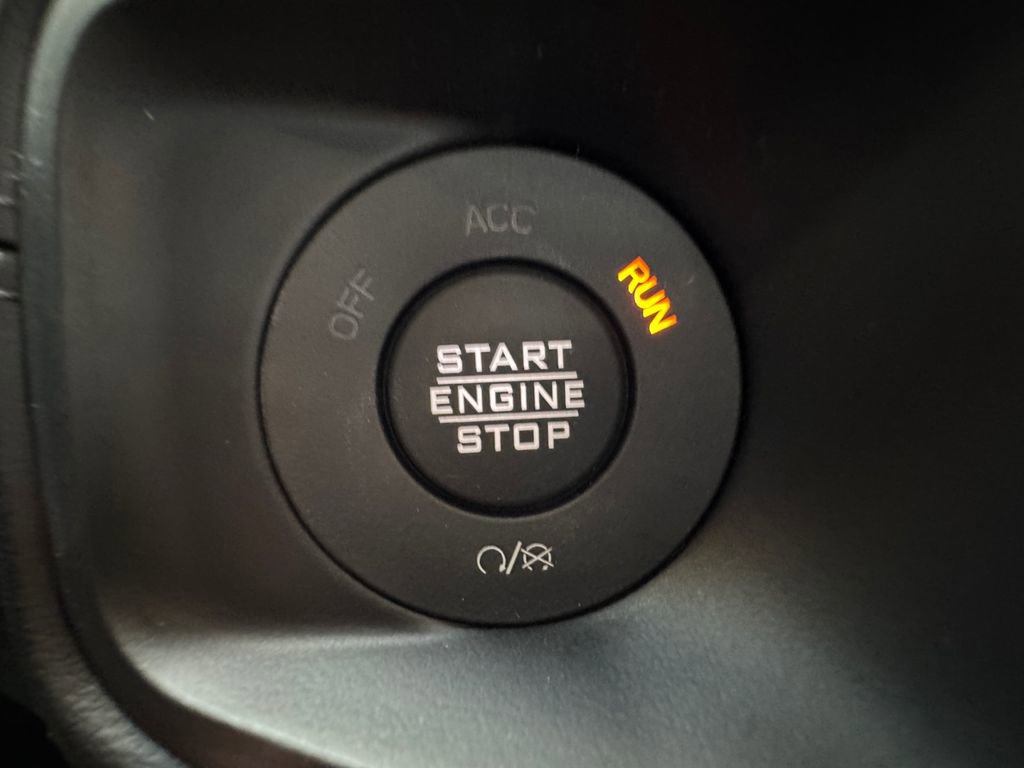 New 2025 Jeep Gladiator Sport image 20