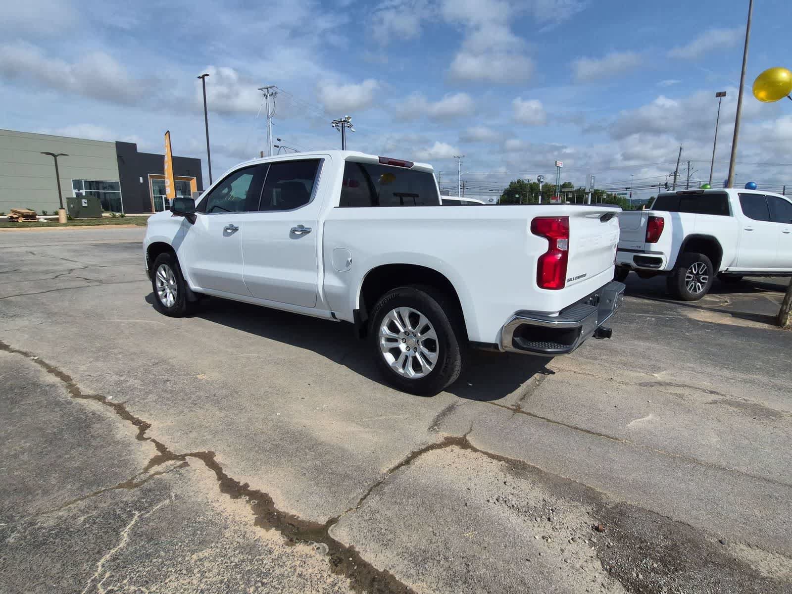Used 2022 Chevrolet Silverado 1500 LTZ AWD/4WD image 4