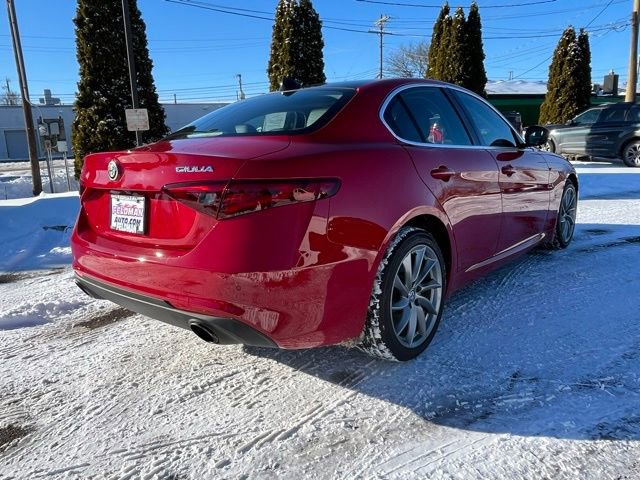 Used 2017 Alfa Romeo Giulia Ti image 6
