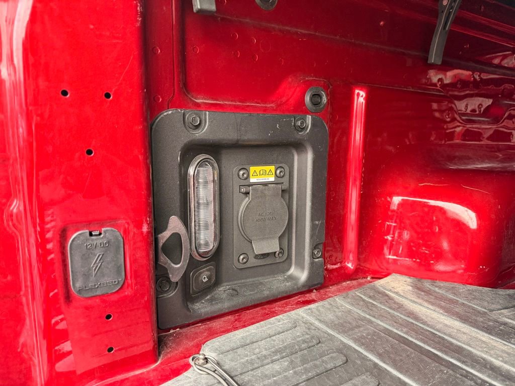 Used 2025 Ford Maverick XLT w/ Equipment Group 301A image 32