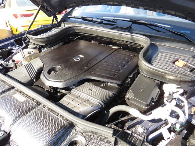 Used 2024 Mercedes-Benz GLS 450 4MATIC image 6