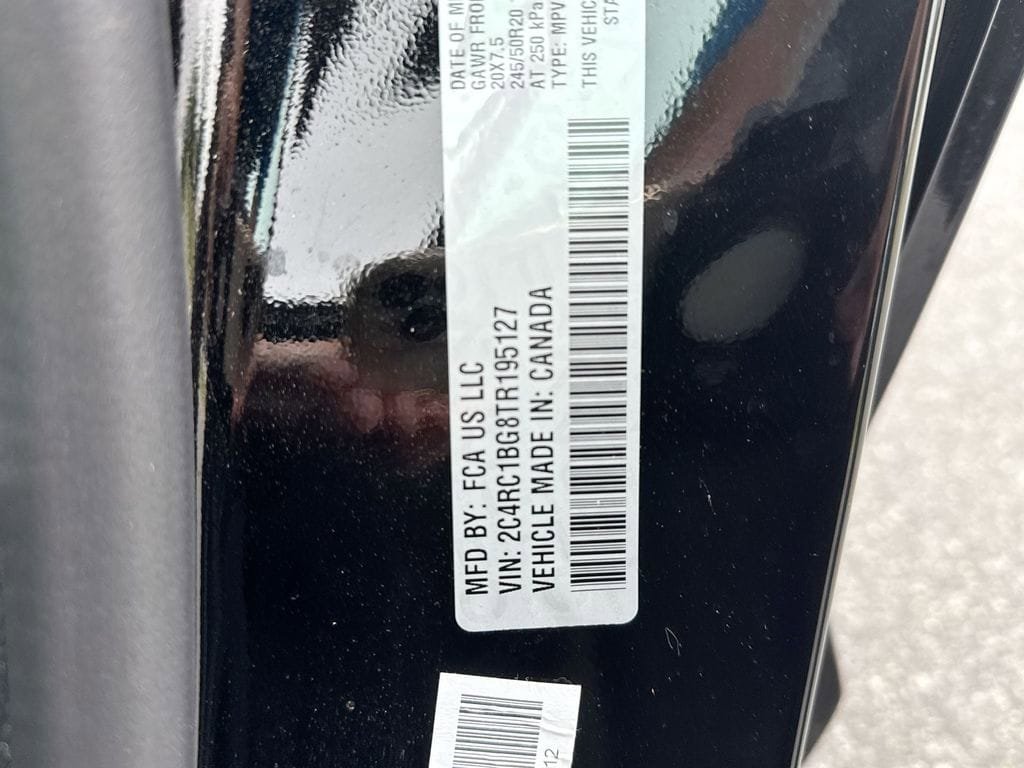 Used 2026 Chrysler Pacifica Select w/ S Appearance Package FWD image 33
