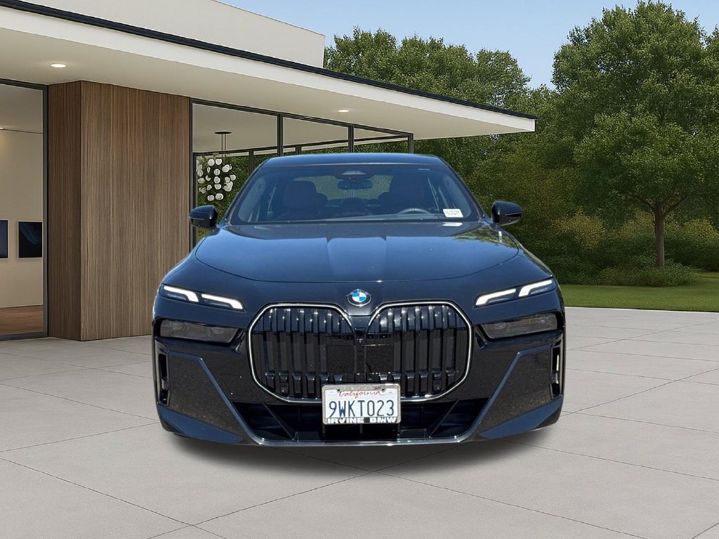 Used 2026 BMW 740i w/ Premium Package RWD image 4