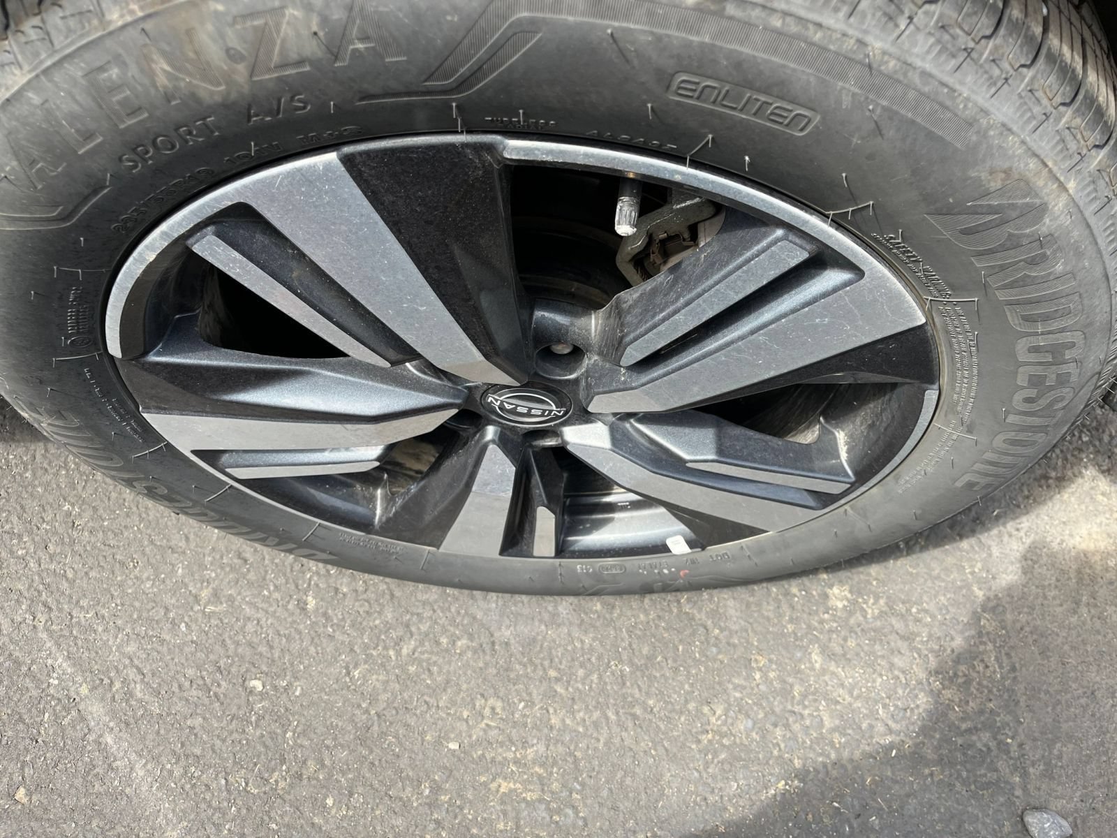 Used 2026 Nissan Rogue SL AWD/4WD image 28