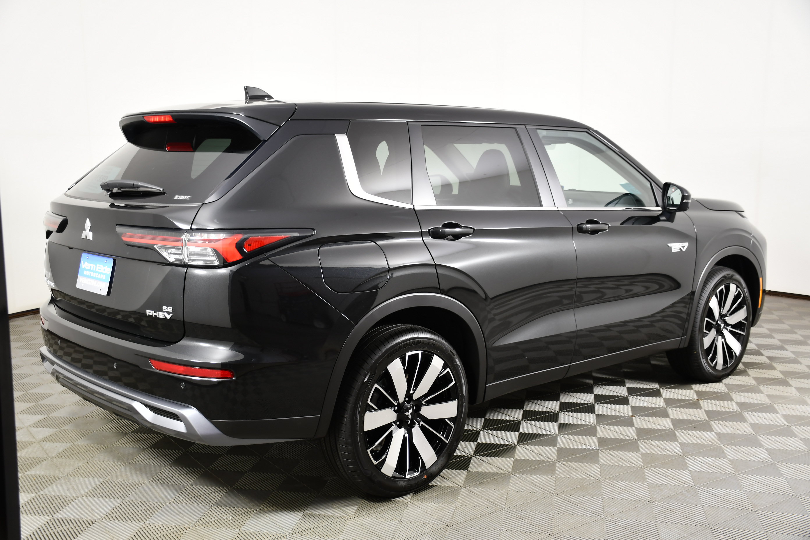 New 2026 Mitsubishi Outlander SE AWD/4WD image 6