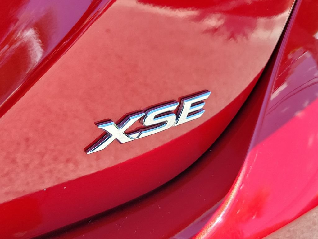 Used 2022 Toyota Camry XSE w/ Navigation Package FWD image 7