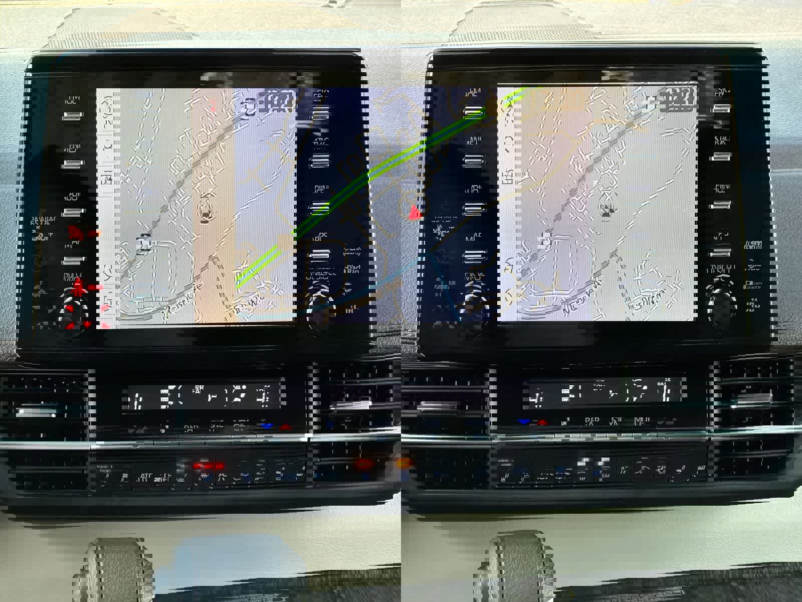 Used 2022 Toyota Sienna Platinum image 30