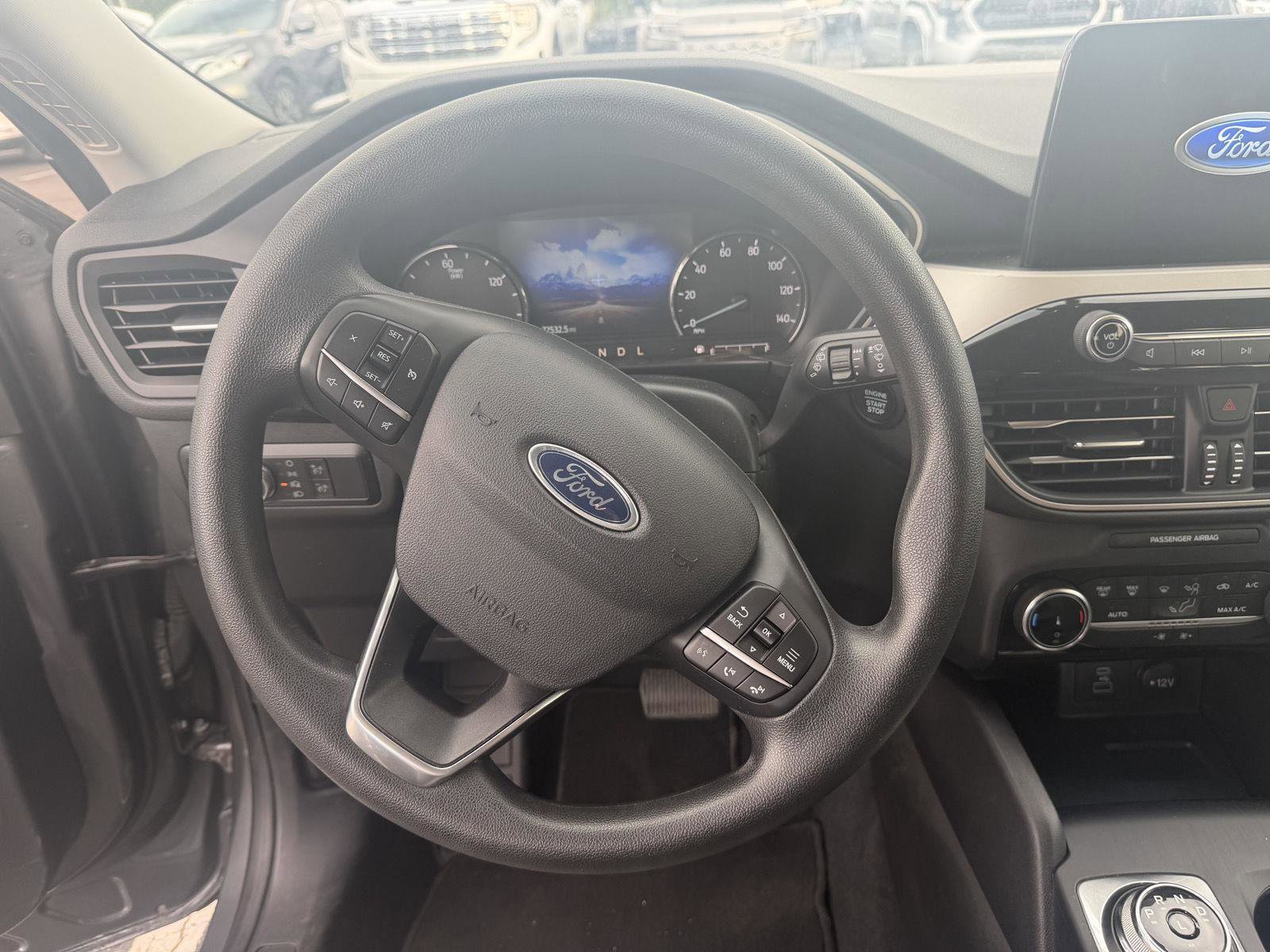 Used 2022 Ford Escape SE AWD/4WD image 9