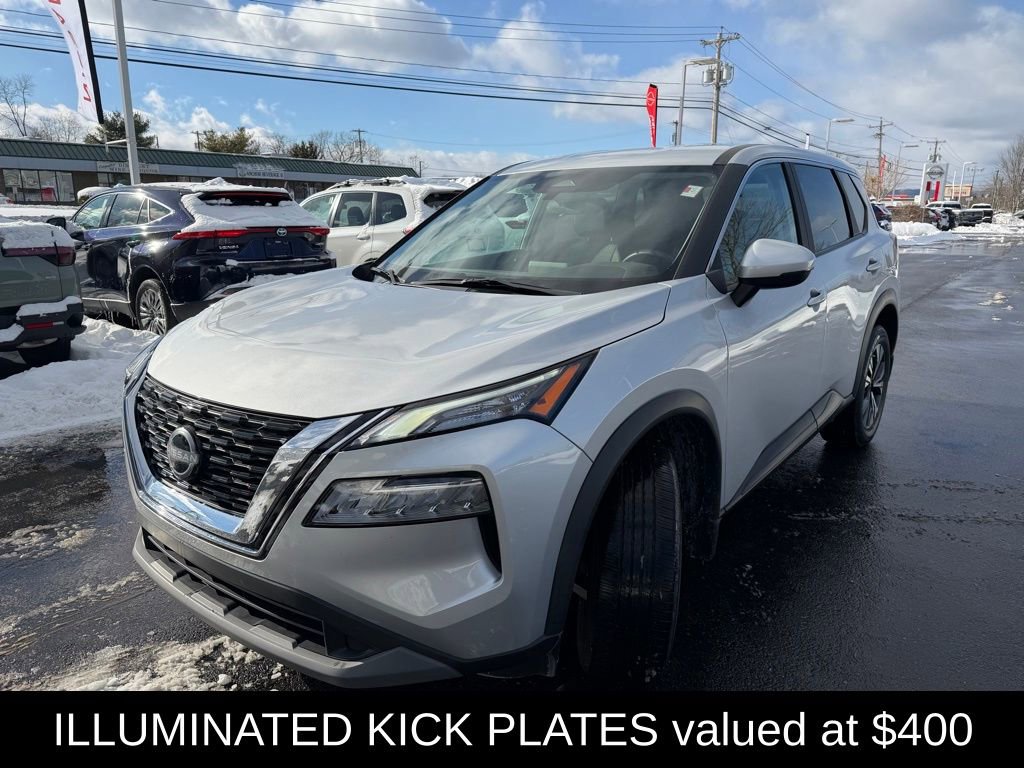 Used 2023 Nissan Rogue SV image 4