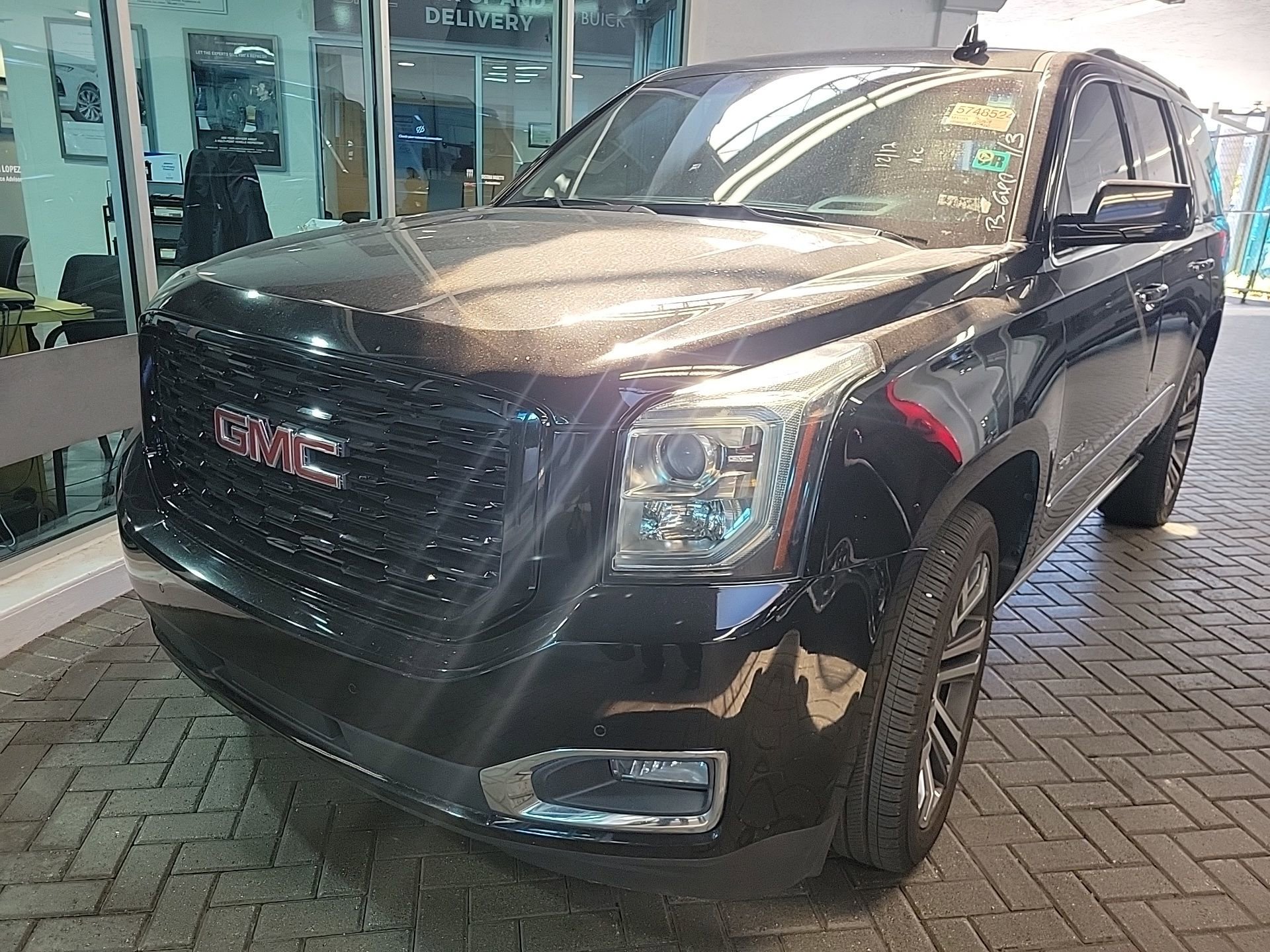Used 2018 GMC Yukon Denali w/ Denali Ultimate Package image 22