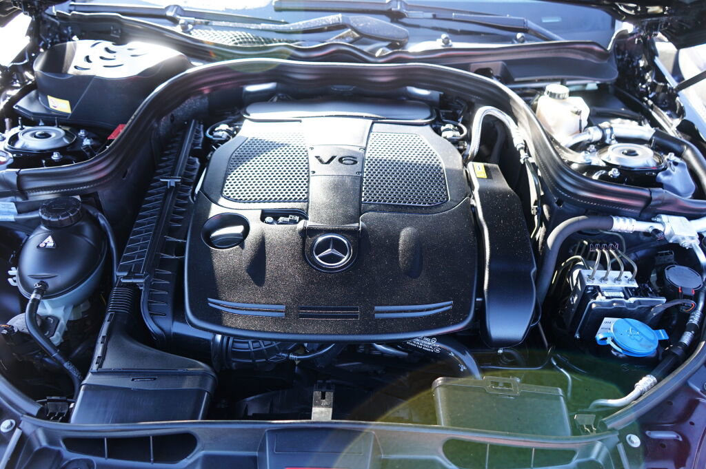 Used 2013 Mercedes-Benz E 350 Sedan image 9