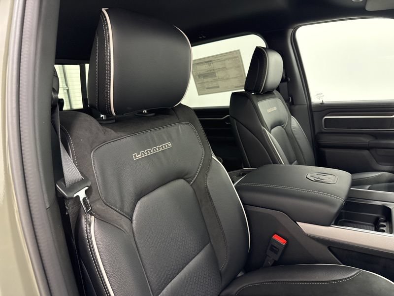 New 2026 RAM 1500 Laramie AWD/4WD image 13