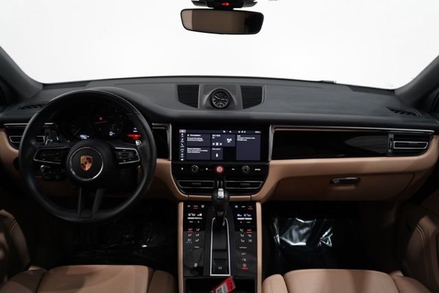 Used 2023 Porsche Macan Turbo AWD/4WD image 12
