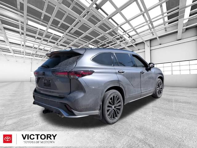 Used 2024 Toyota Highlander XSE video 2