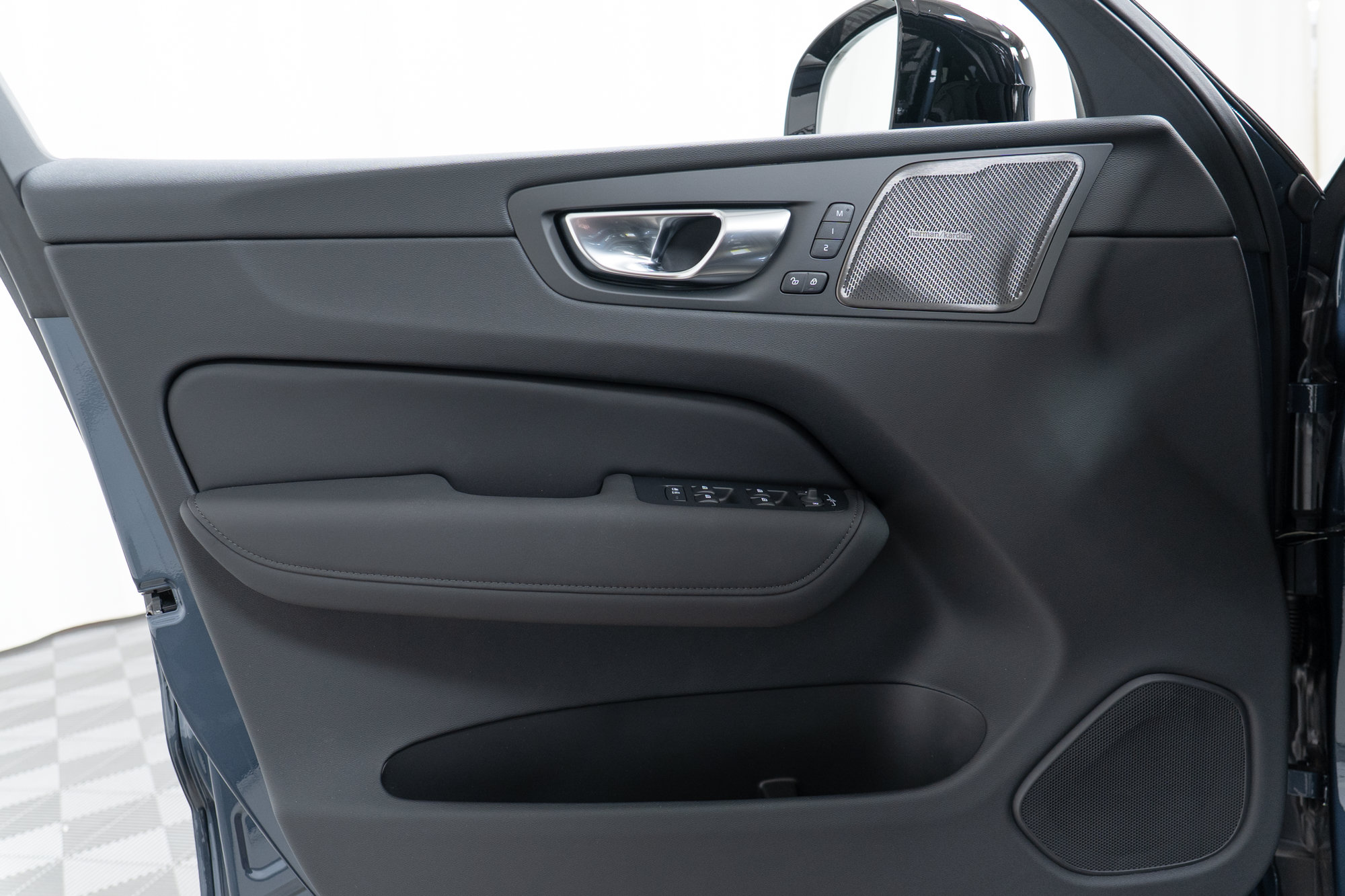 New 2027 Volvo XC60 T8 Ultra AWD/4WD image 11
