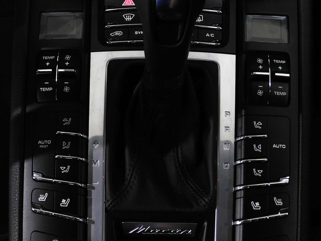 Used 2021 Porsche Macan GTS AWD/4WD image 47