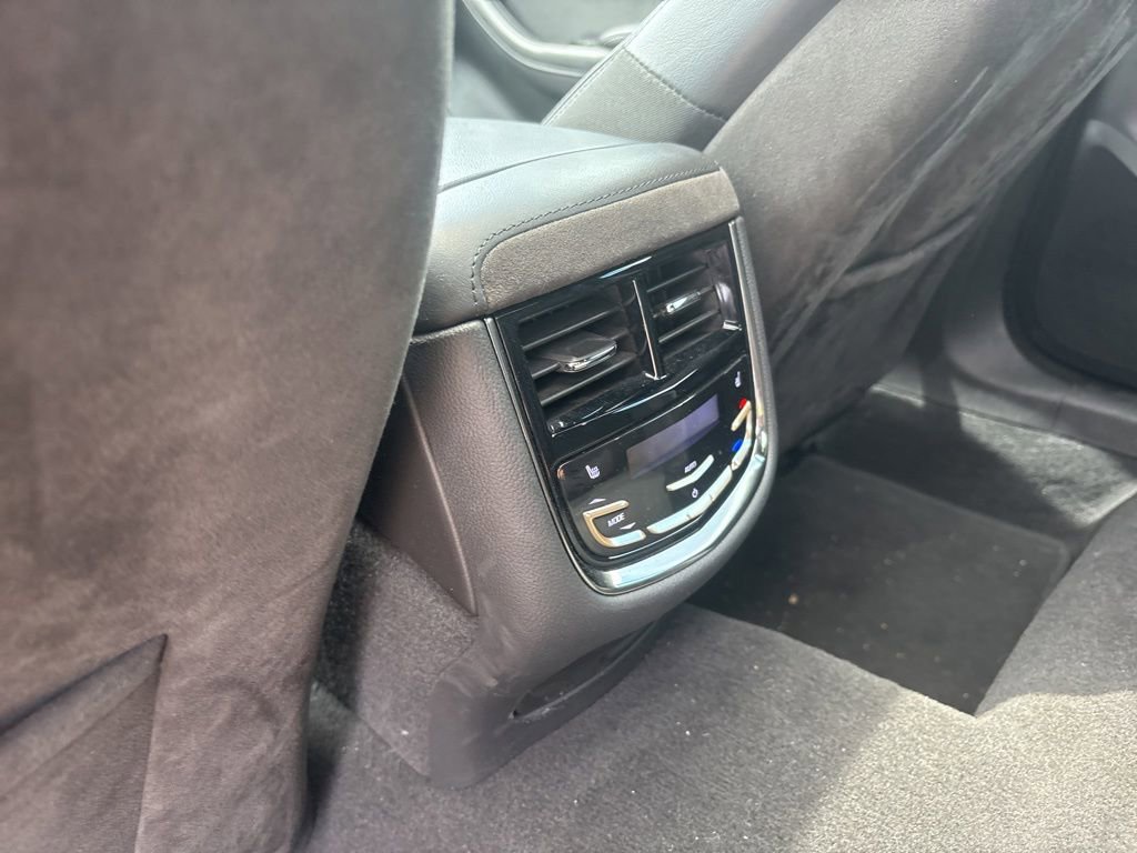 Used 2018 Cadillac CTS V w/ Luxury Package RWD image 22