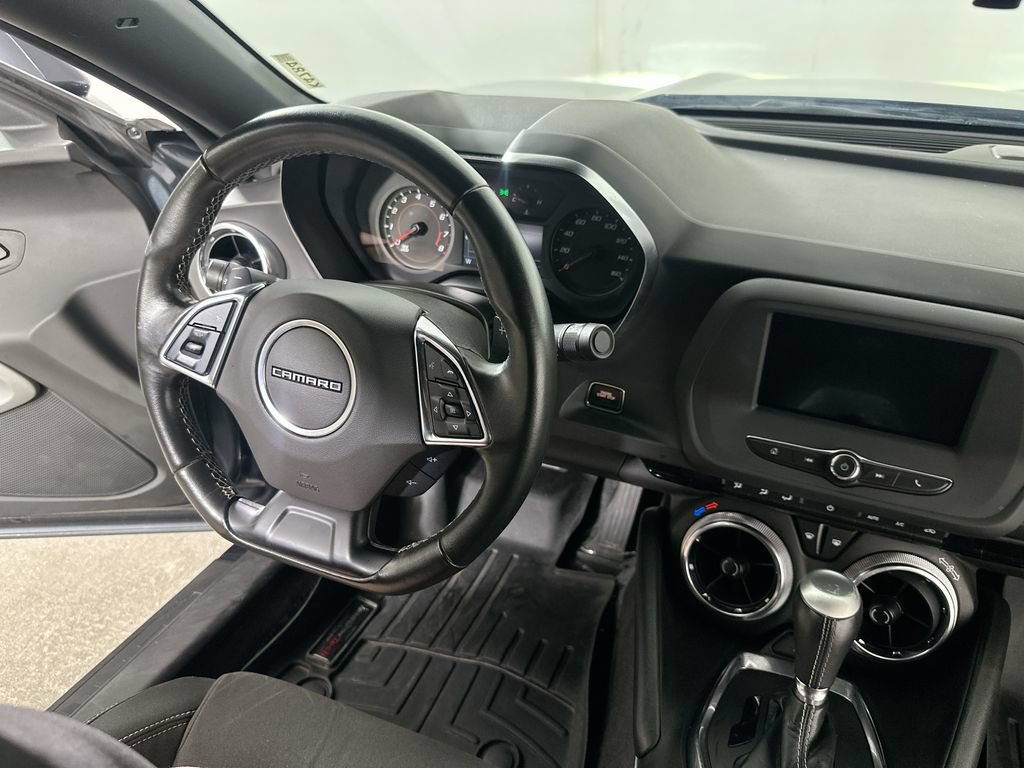 Used 2023 Chevrolet Camaro LT RWD image 15