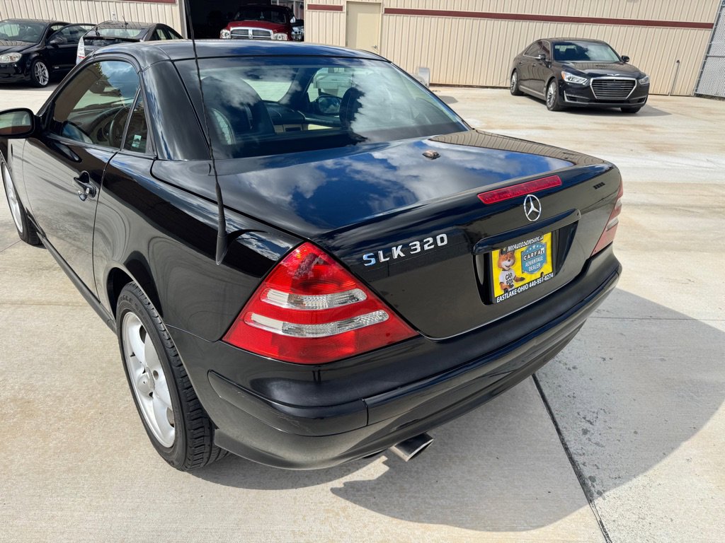 Used 2003 Mercedes-Benz SLK 320 image 8