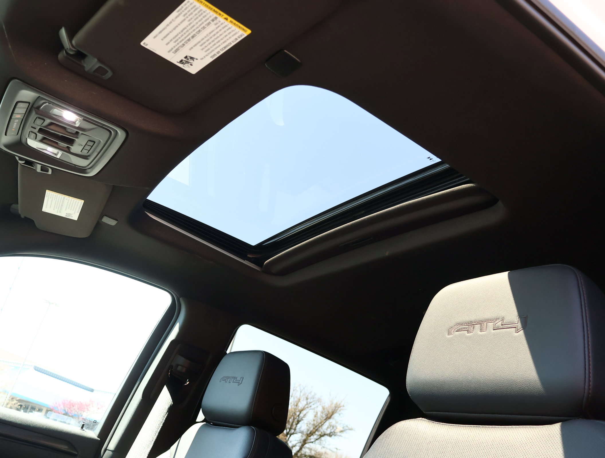 Used 2024 GMC Sierra 1500 AT4 w/ Technology Package image 27