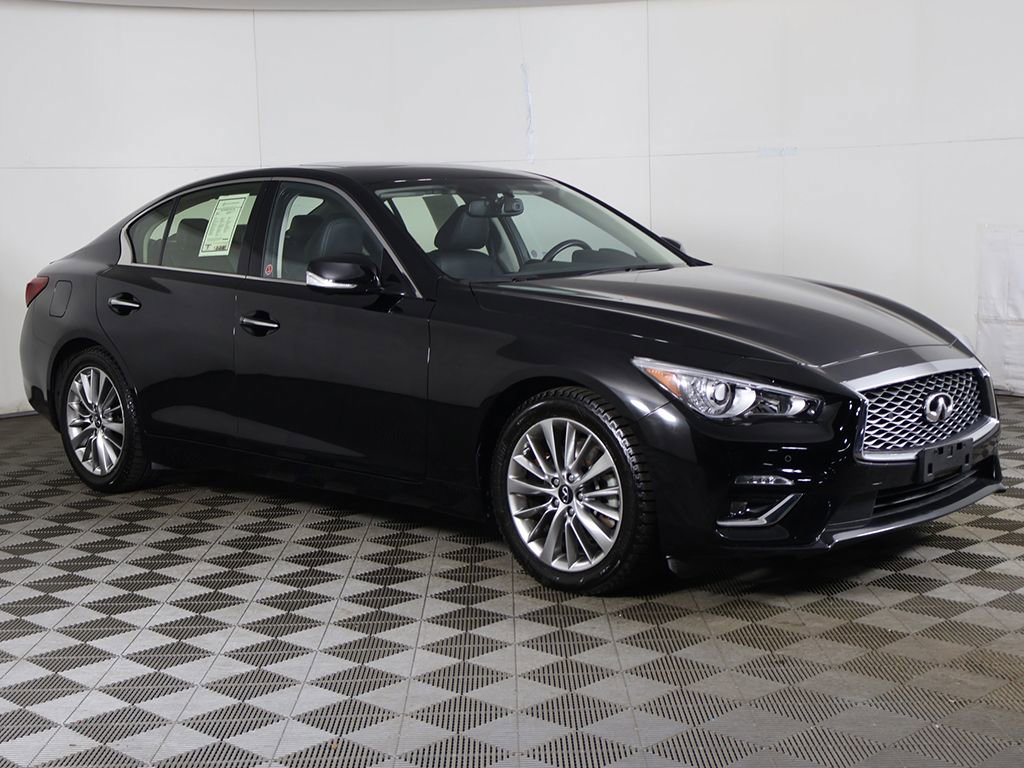 Used 2023 INFINITI Q50 Luxe image 2