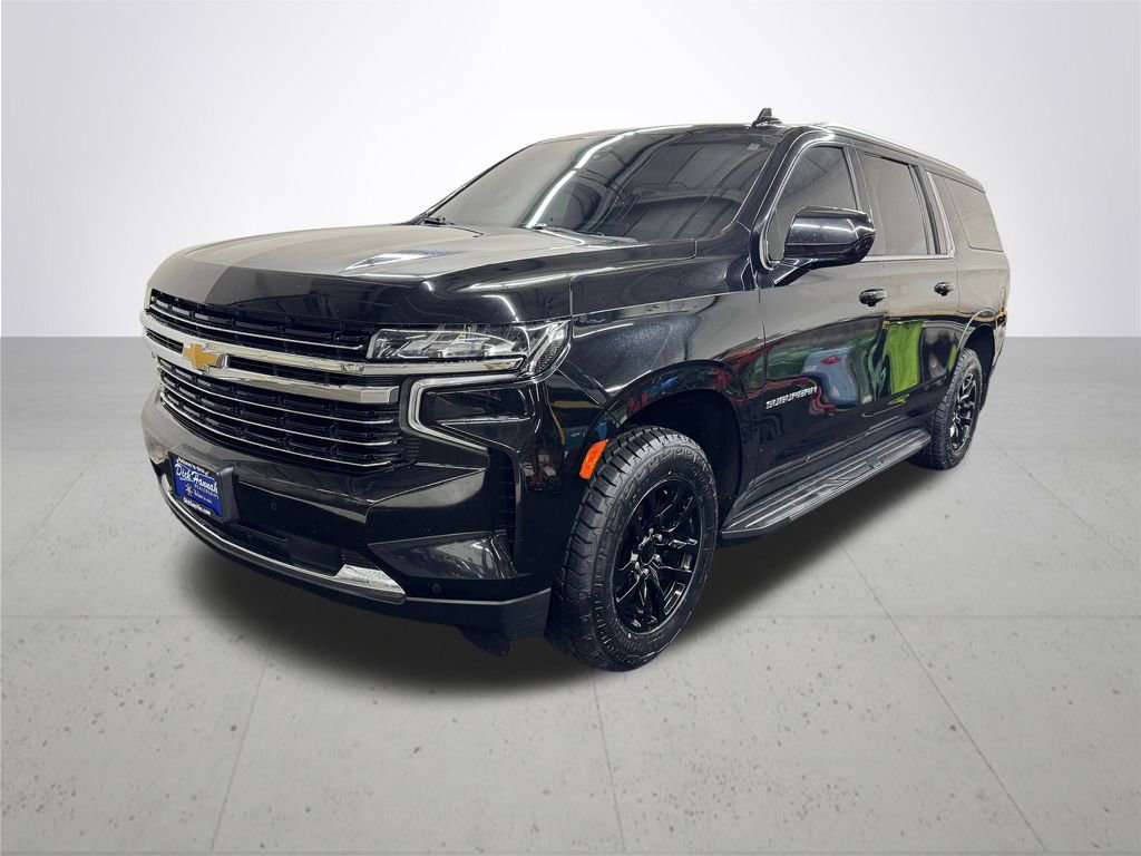 Used 2022 Chevrolet Suburban LT image 2
