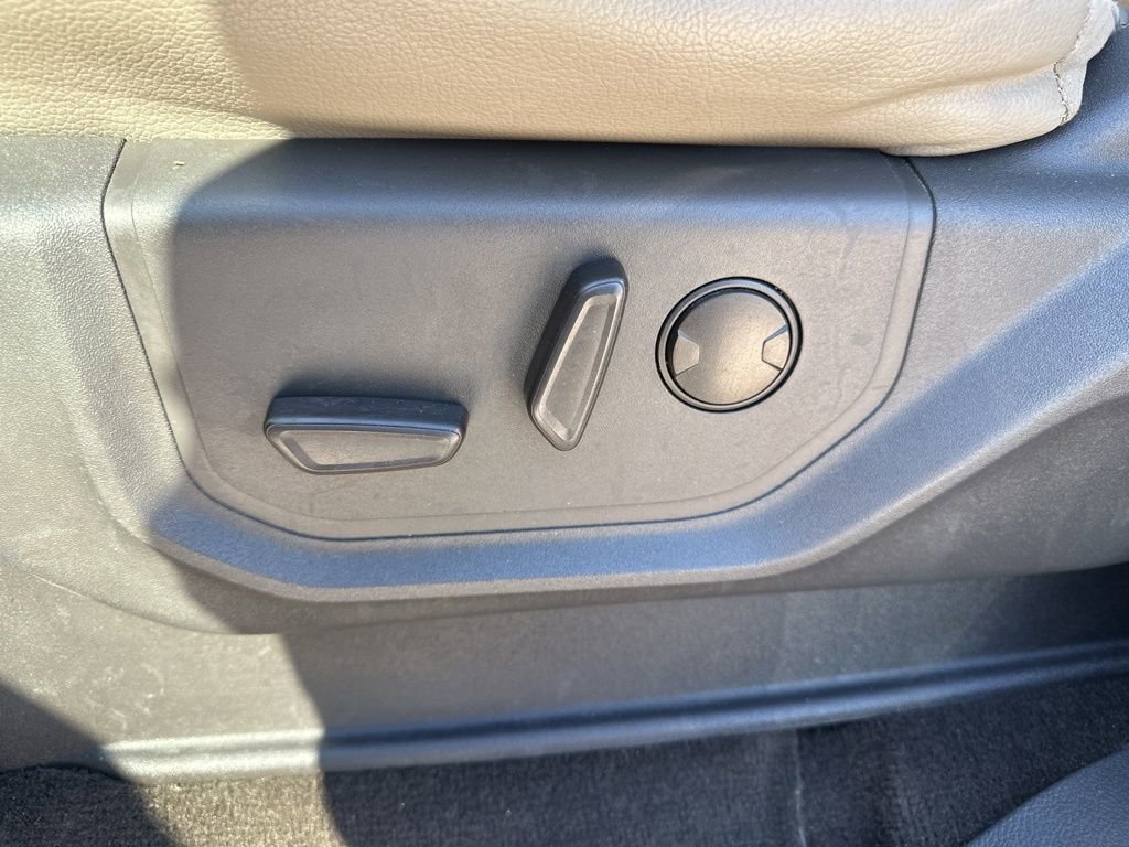 Used 2021 Ford Expedition Max XLT image 18