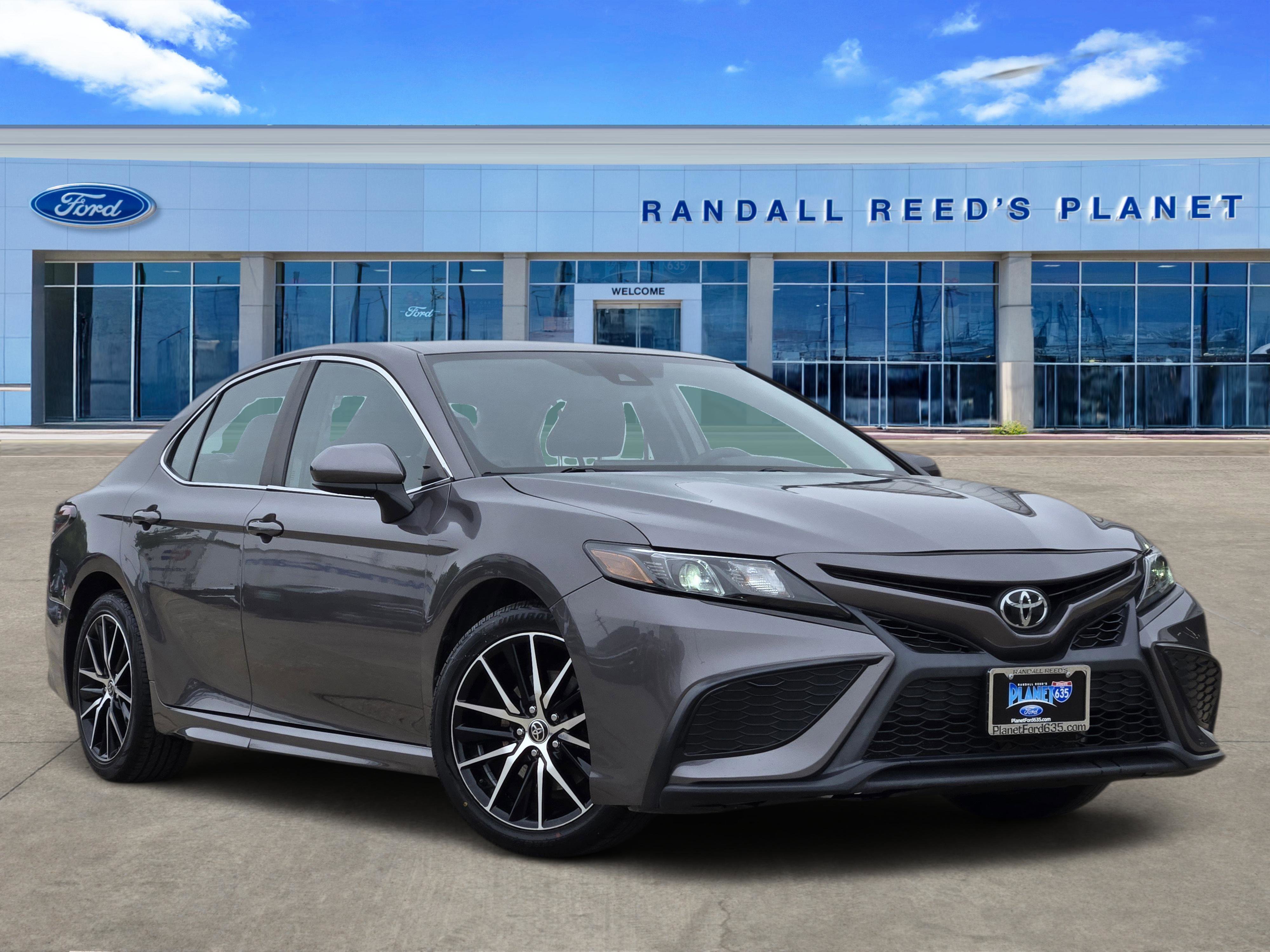 Used 2021 Toyota Camry SE