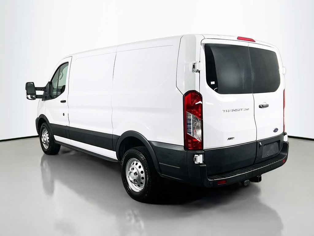 Used 2022 Ford Transit 250 Low Roof AWD image 7