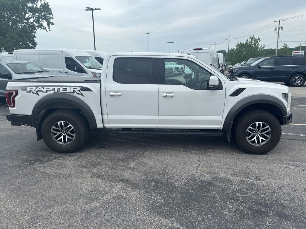 Used 2018 Ford F150 Raptor w/ Equipment Group 802A Luxury AWD/4WD image 2