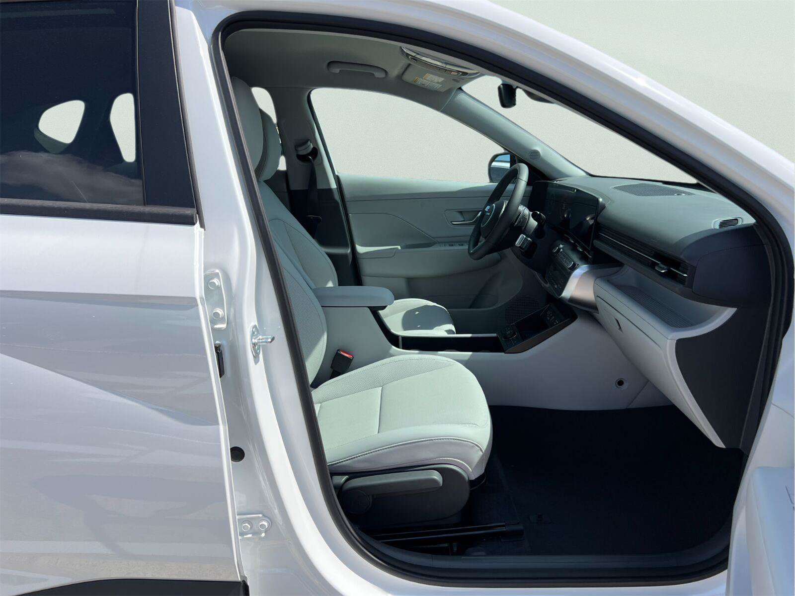 New 2026 Hyundai Kona SEL Premium FWD image 17