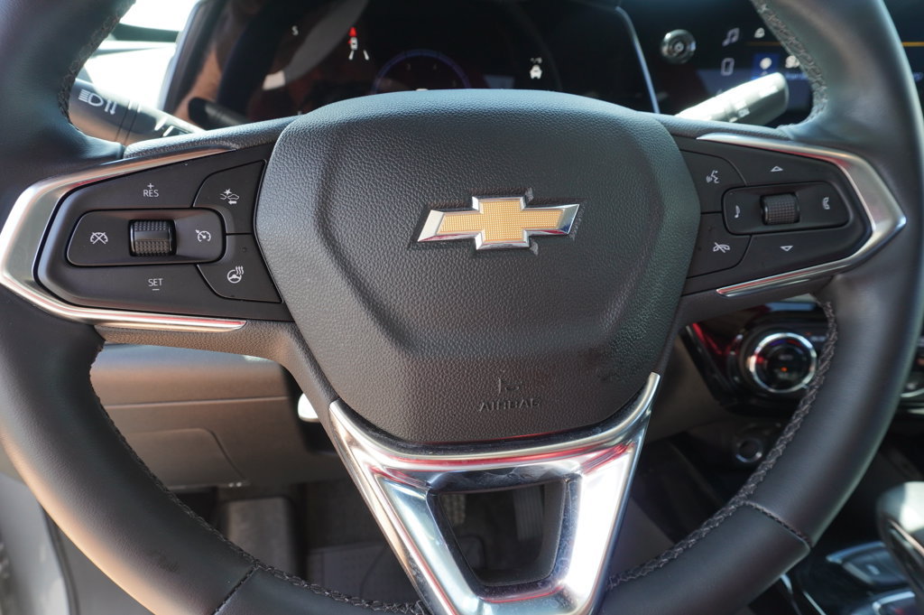 Used 2024 Chevrolet Trax LT w/ Driver Confidence Package FWD image 21