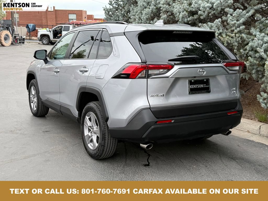 Used 2025 Toyota RAV4 XLE image 6