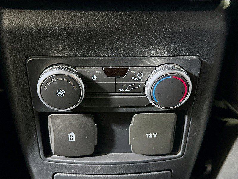 Used 2022 Ford Explorer XLT w/ Equipment Group 202A image 25