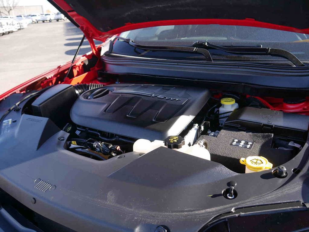 Used 2019 Jeep Cherokee Trailhawk image 13