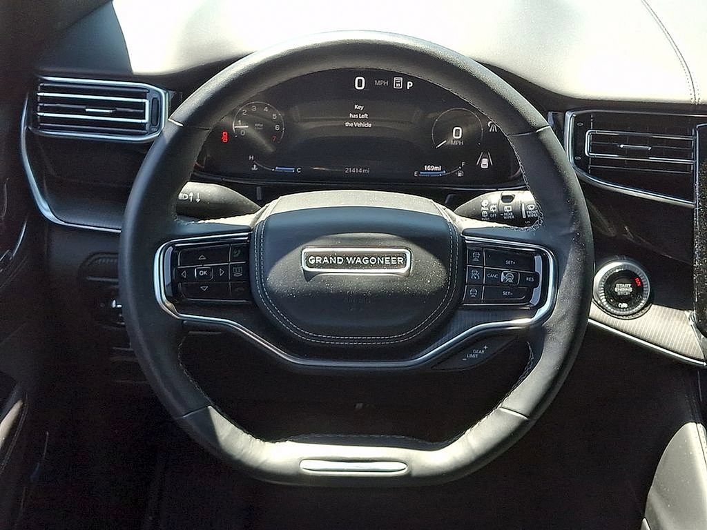 Used 2025 Jeep Grand Wagoneer Series II Obsidian w/ Quick Order Packagew 28T AWD/4WD image 19