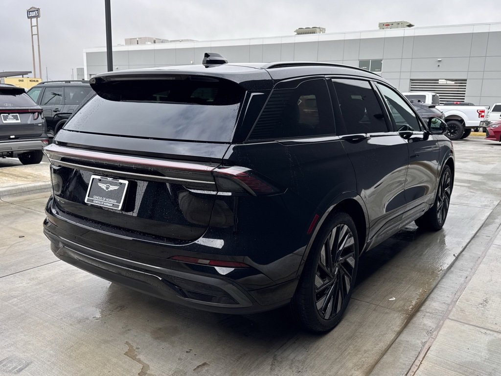 Used 2025 Lincoln Nautilus Reserve image 23