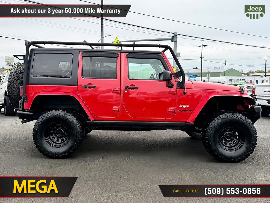 Used 2016 Jeep Wrangler Unlimited Sahara w/ Connectivity Group AWD/4WD image 13