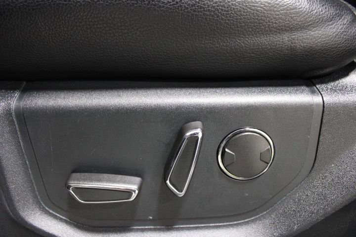 Used 2021 Ford Expedition Max Limited image 22