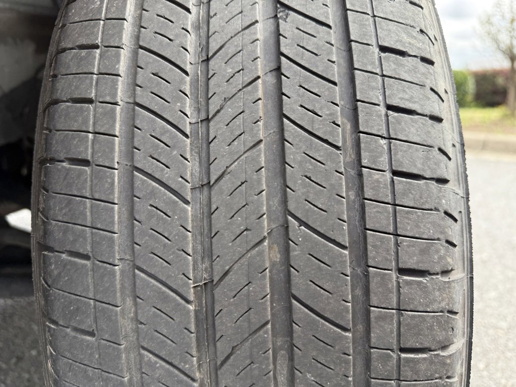 Used 2024 GMC Terrain SLE image 40