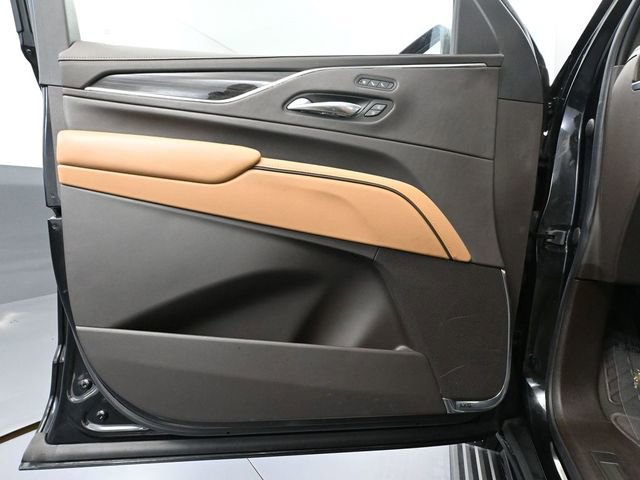 Used 2022 Cadillac Escalade Premium Luxury w/ Touring Package image 21