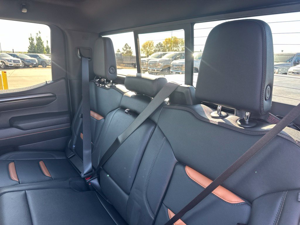 Used 2024 GMC Sierra 1500 AT4 w/ Technology Package AWD/4WD image 21